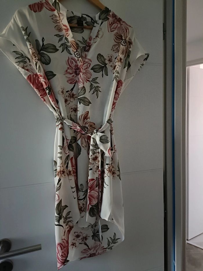 Robe shein M - photo numéro 3