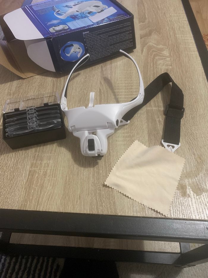 Lunette avec loupe - photo numéro 4