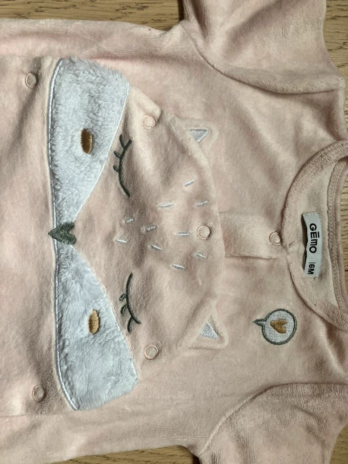 Lot de 3 grenouillères /pyjama en velours taille 6 mois - photo numéro 6