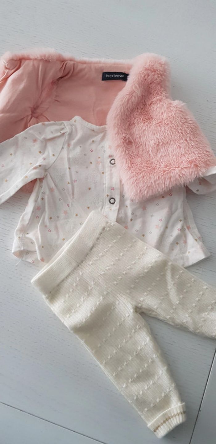Ensemble fille 1 mois
