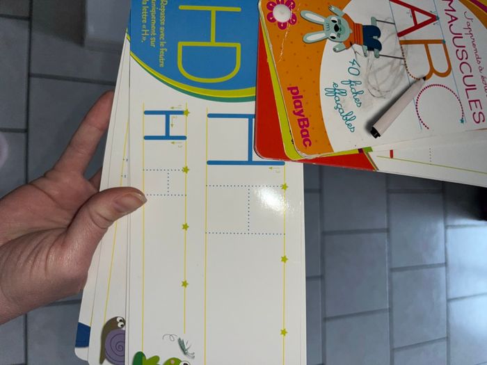 Apprendre à écrire effaçable - photo numéro 2