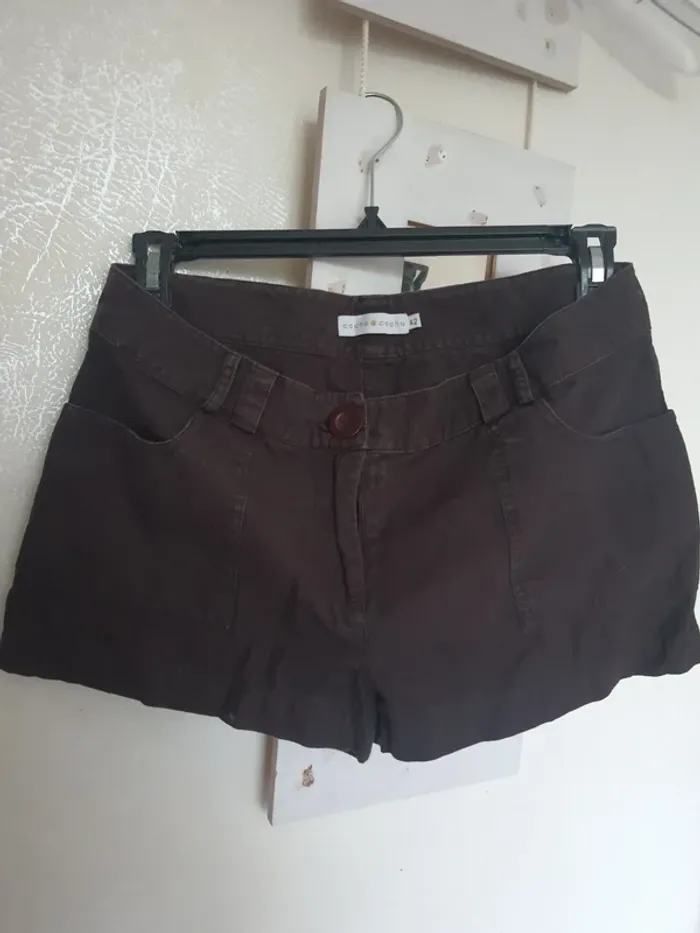 Short chocolat 42