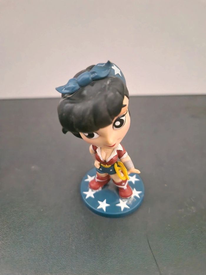 Figurine Wonder woman - photo numéro 4