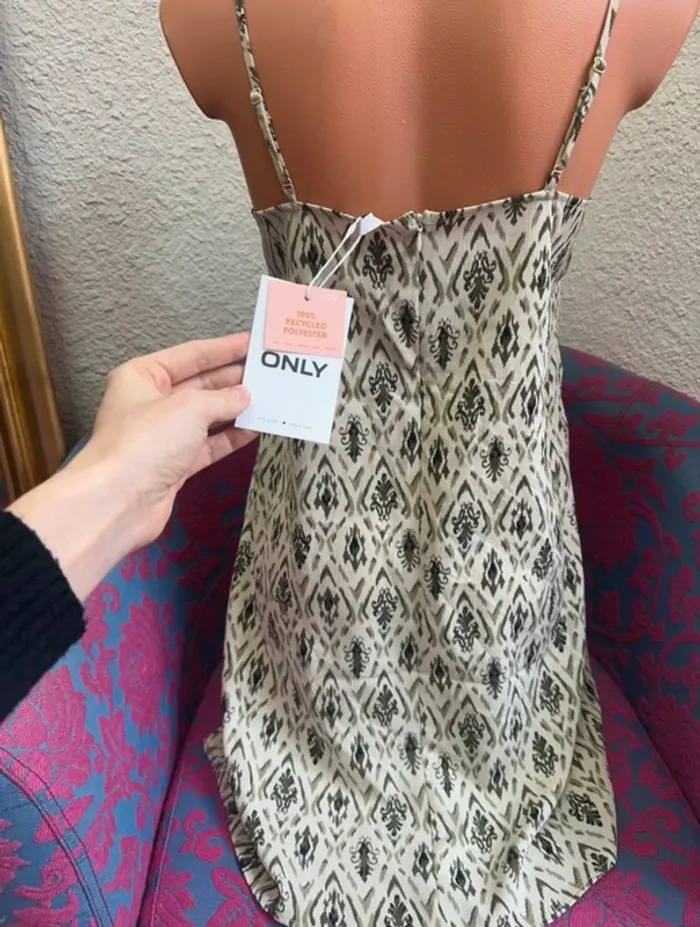 Robe Only à motif neuve à étiquette - photo numéro 4