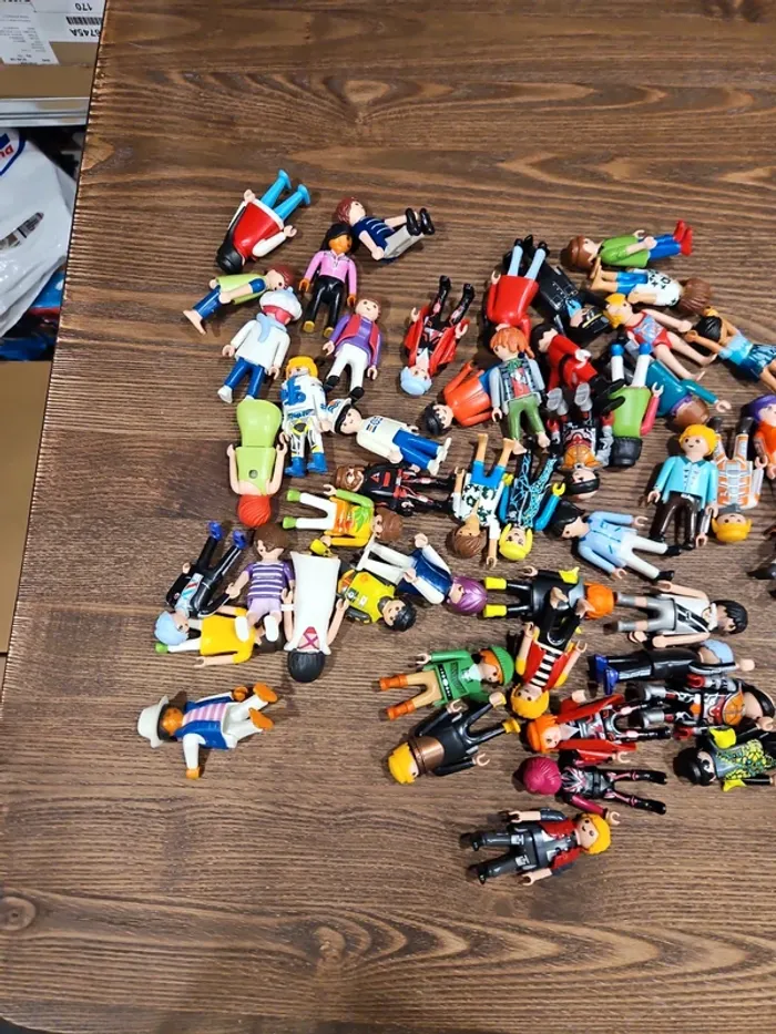 50 personnages playmobil - photo numéro 3