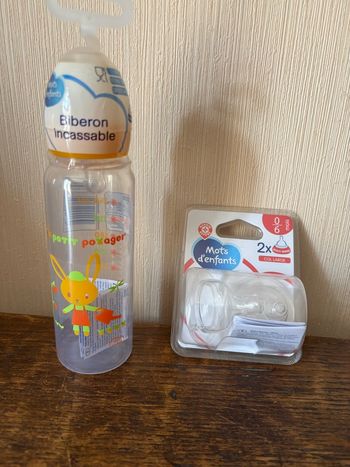 Biberon et tétines pour bébé « Mots d’enfants »