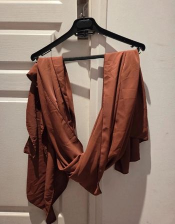 Foulard avec accroche tete