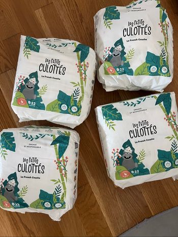 Couches culotte les petits culottes taille 4