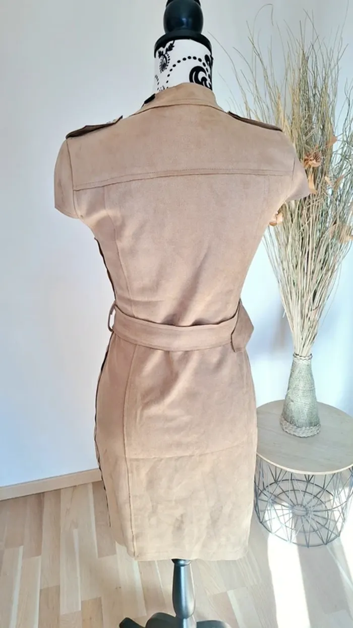 Magnifique! Élégante robe femme en peau de pêche taille 36 - photo numéro 5
