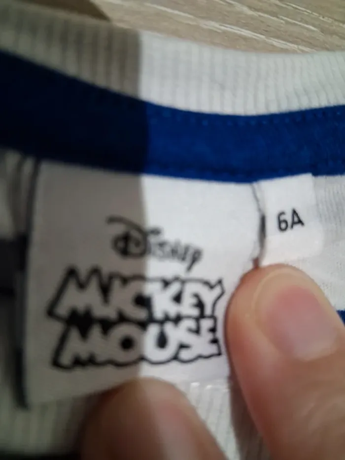 Tee-shirt manches longues mickey taille 6ans - photo numéro 3