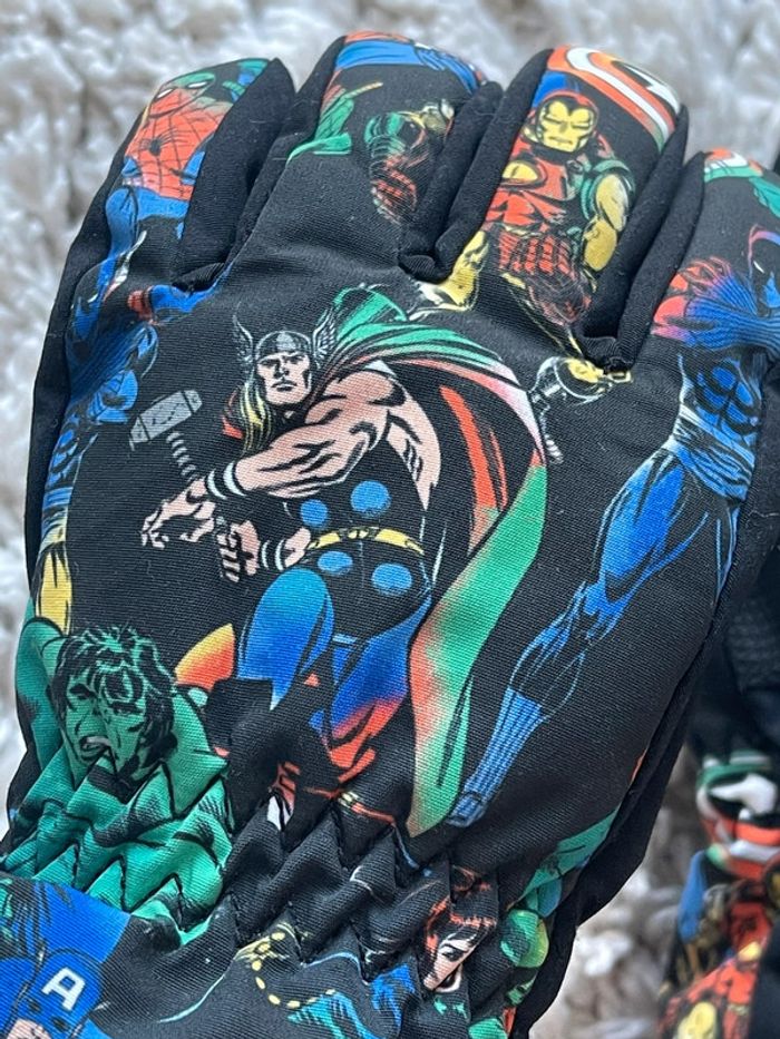 Gants enfant Marvel x H&M état neuf - photo numéro 3
