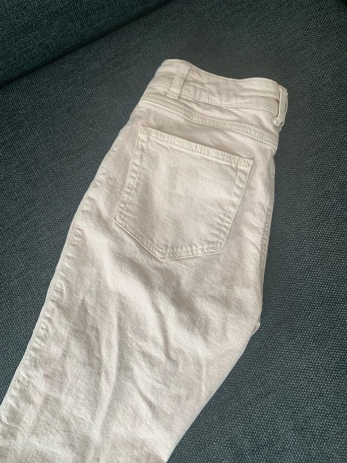 Jean vieux rose- Claudie Pierlot - taille 36 en très bon état - photo numéro 4