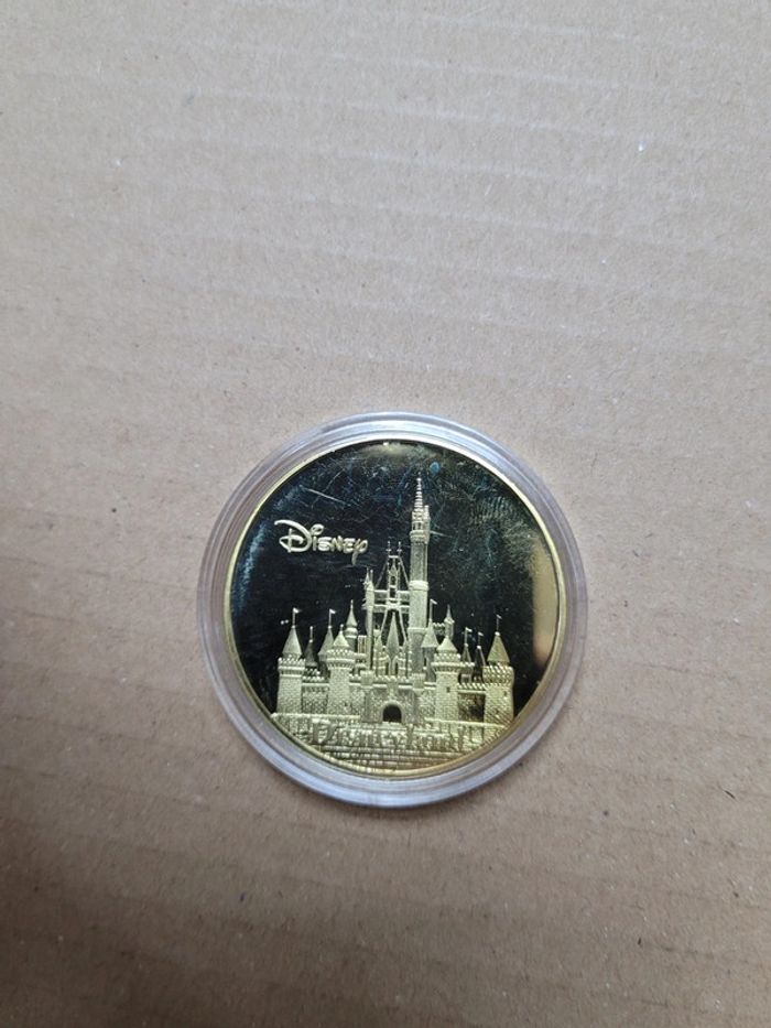 Figurine pièce commémorative Bourriquet disney - photo numéro 2