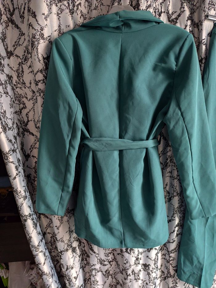 Ensemble veste et pantalon vert d'eau taille 40 neuf - photo numéro 9