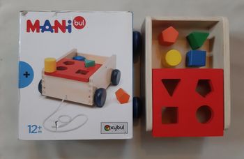 Chariot à tirer - boîte à formes - oxybul