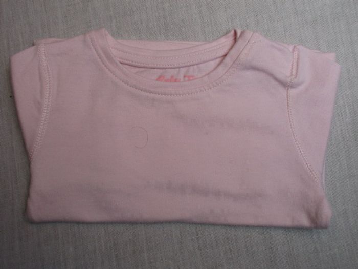 T-shirt rose, 3 mois