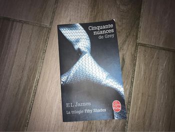 Livre cinquante nuances de Grey