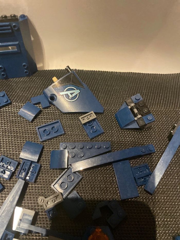 Lego petit lot vrac Avengers 76126 le quinjet bleu foncé et autre officiel Marvel. - photo numéro 5