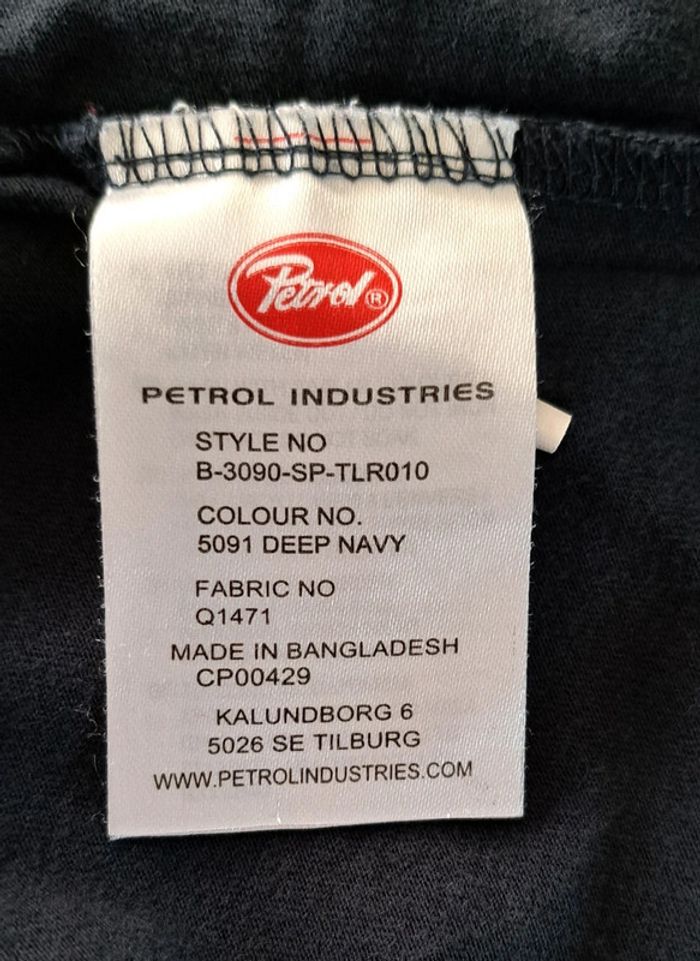 Lot de 2 t-shirts DC et Pétrol Industries - photo numéro 15