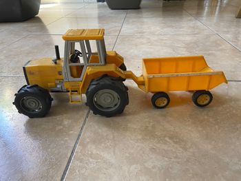 Tracteur + remorque wai dick toys à pile