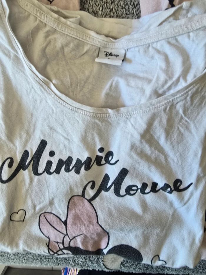 2 pantalons et 1 tee-shirt Minnie pyjama taille L - photo numéro 2