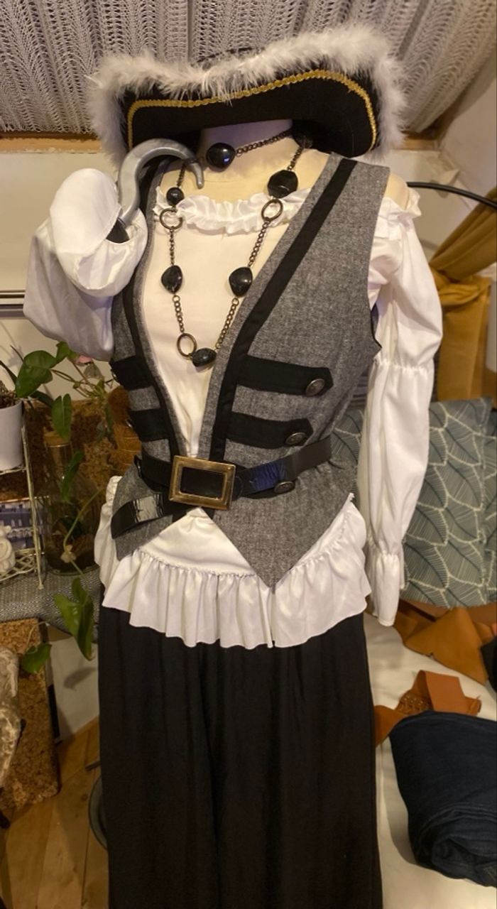 Déguisement pirate fait maison taille 38/40 - photo numéro 6