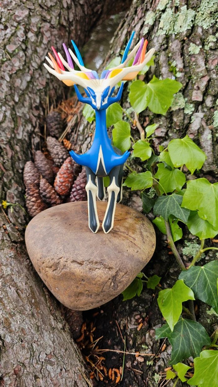 Super grande figurine Pokemon Nintendo tomy xerneas