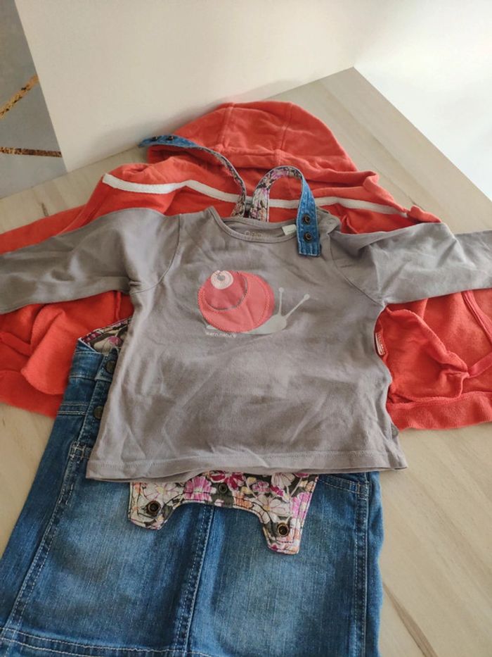 Tenue complète 12 mois jupe jean t shirt escargot et gilet rouge orangé - photo numéro 2