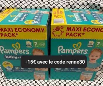 Deux cartons de couches Pampers taille 7 normal