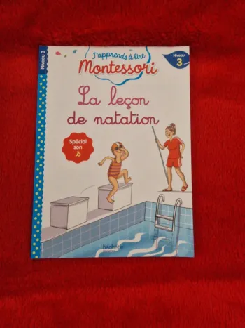 Livre j'apprends à lire montessori la leçon de natation