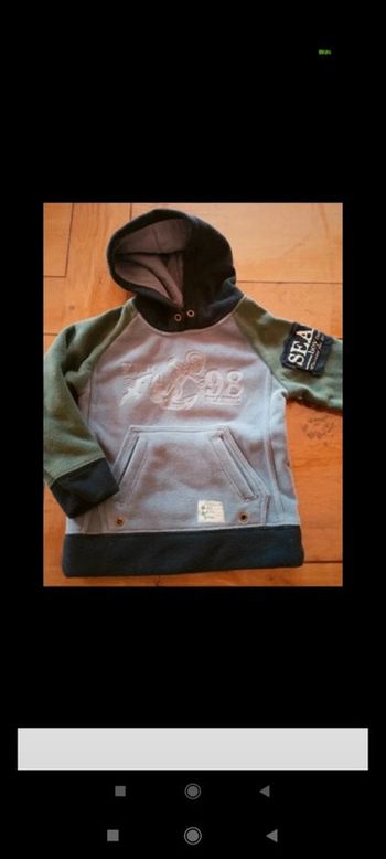 Sweat polaire à capuche 4 ans