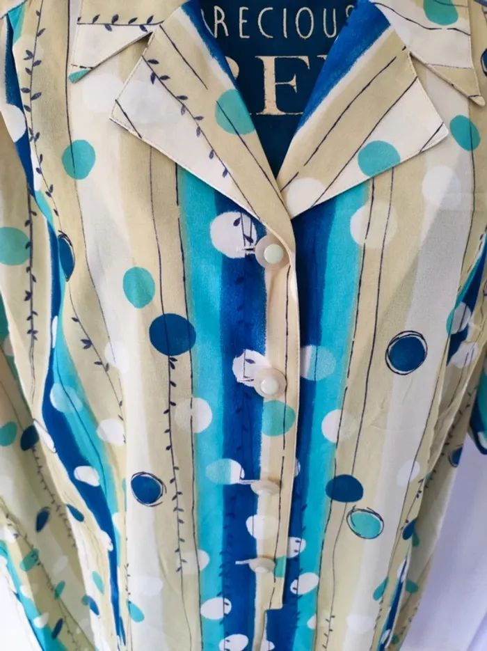 Robe avec épaulettes - photo numéro 2