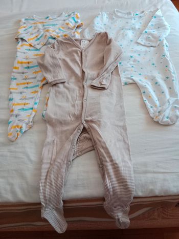 lot de 3 pyjamas coton taille 6 mois