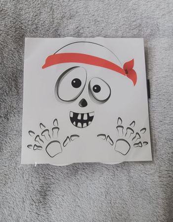 Ballon fantôme sur socle