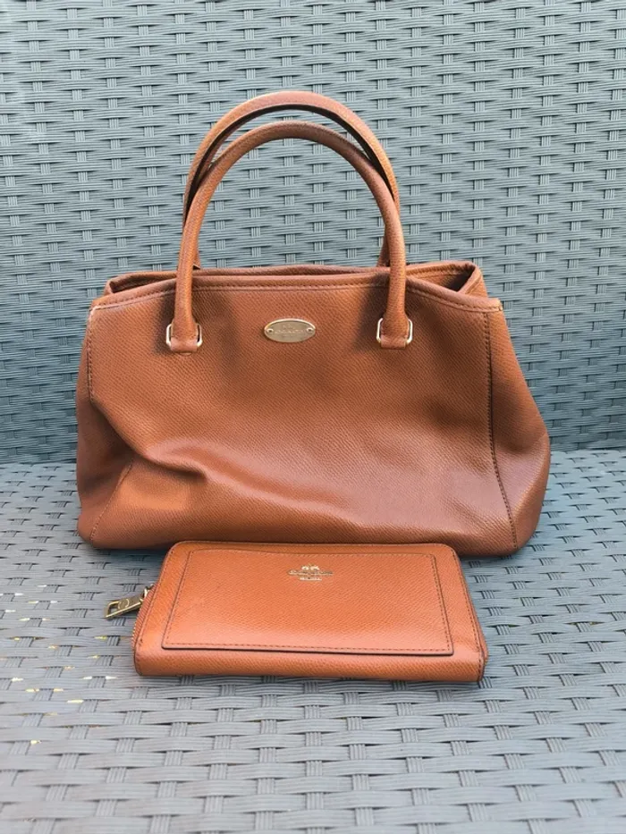 Sac à main et portefeuille cuir Coach Crossgrain kitt carry all