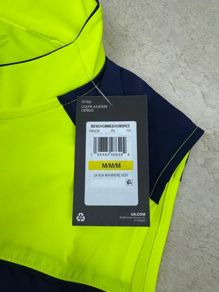 Veste De Running Under Armour Sans Manches Noir et Jaune Fluo Coupe Ajusté Neuve Taille M - photo numéro 9