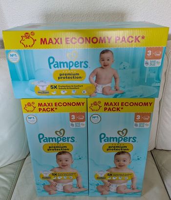3 paquets Pampers Premium protection Taille 3