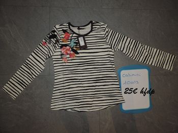 tee shirt neuf taille 10 ans