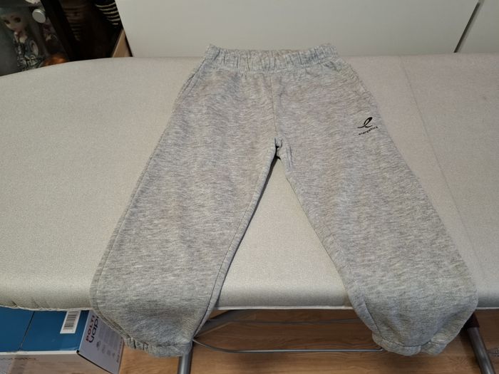 Joli ensemble fille 4 ans veste polaire Quechua et bas survêtement Energetics très bon état - photo numéro 6