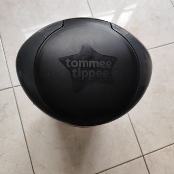 Poubelle à couches