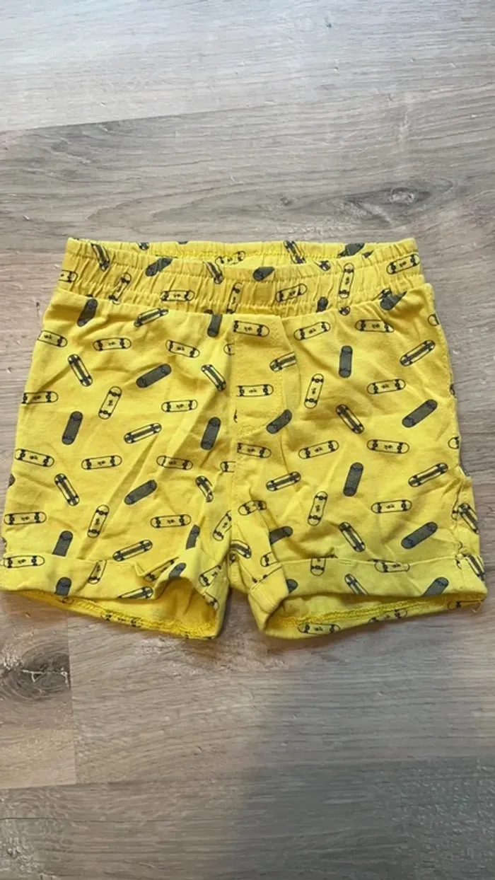 Ensemble t-shirt manches courtes et short - photo numéro 5