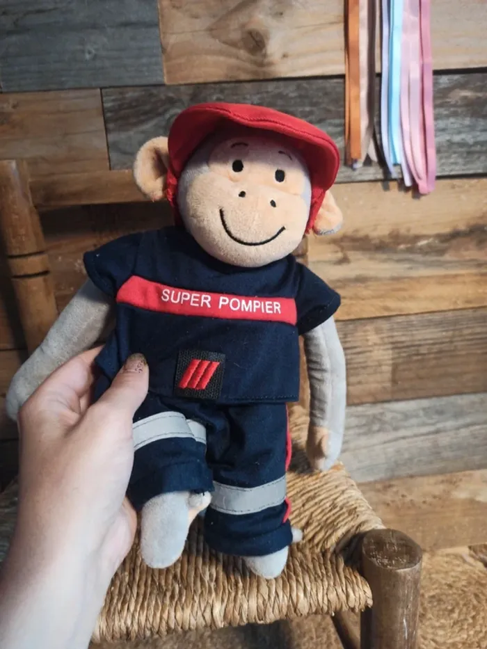 Peluche Popi en pompier 😉 tbe - photo numéro 7