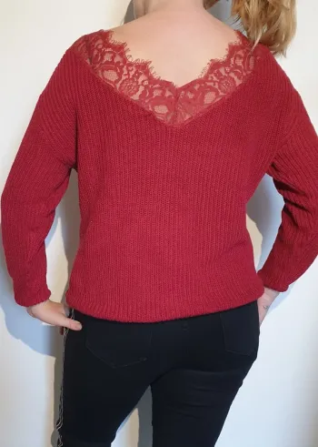Pull dentelle