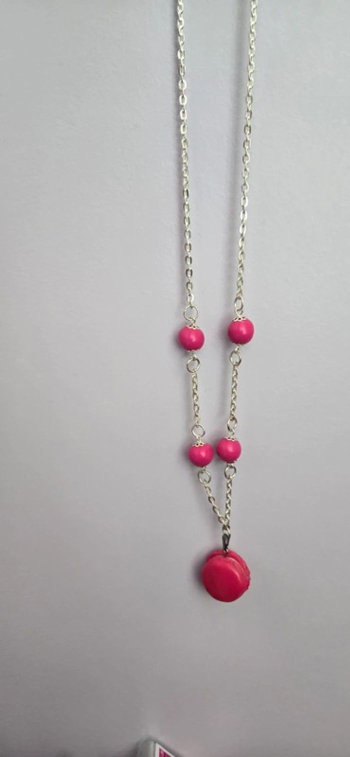 Collier sautoir macarons fushia Fimo - photo numéro 5