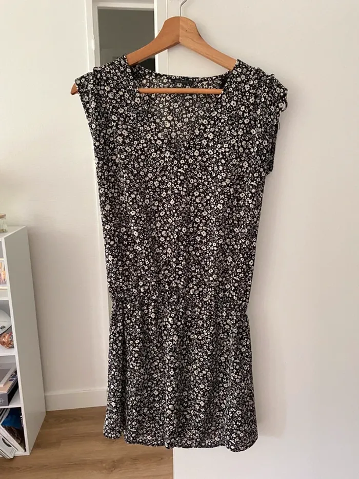 Robe noire à fleurs - IKKS - photo numéro 4