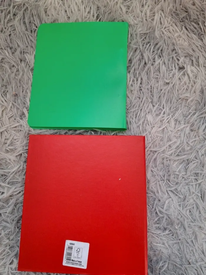 Deux classeurs format petit - photo numéro 3