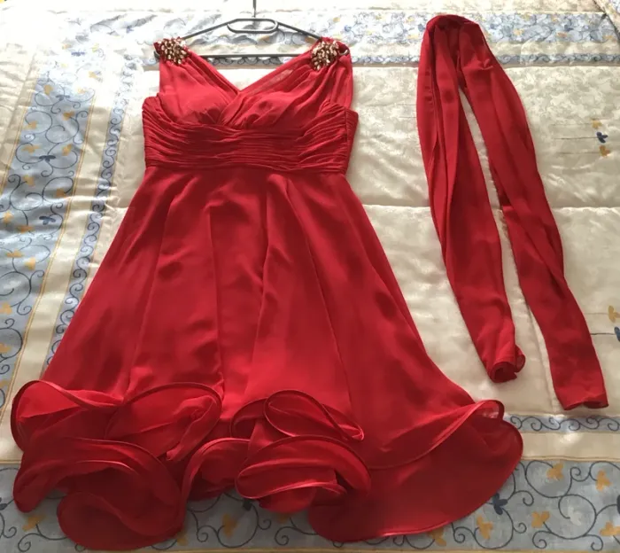 Robe rouge pour cérémonies - photo numéro 3