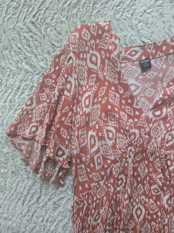 Robe fluide a motif corail neuve