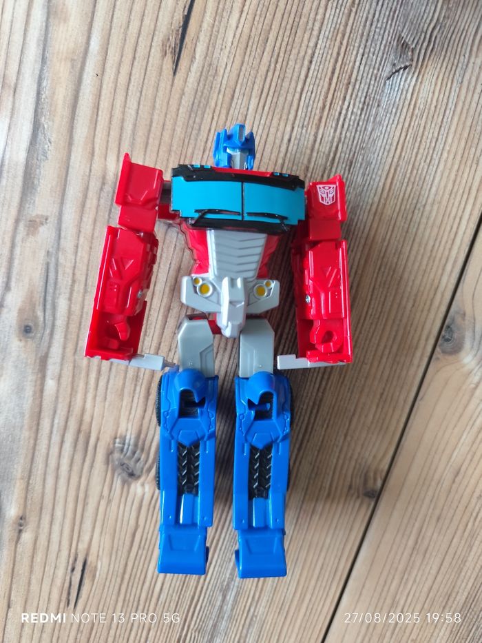 Transformers Optimus Prime - photo numéro 10