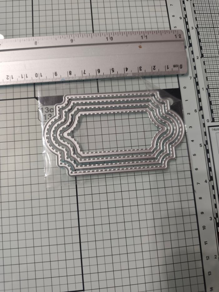 Lot de 4 dies matrice de découpe dimensions scrapbooking sur photo